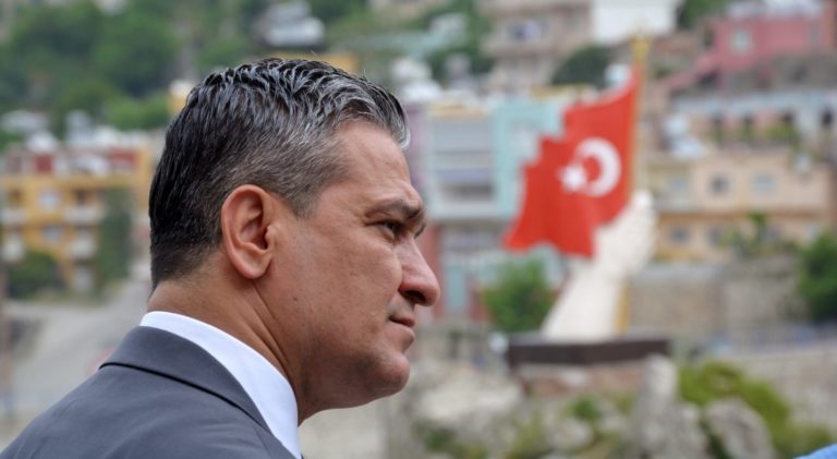 Biz T.C.'yi Kalbimizde de Yaşıyoruz.